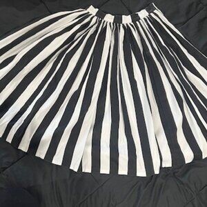 Black and white Jenny Skirt